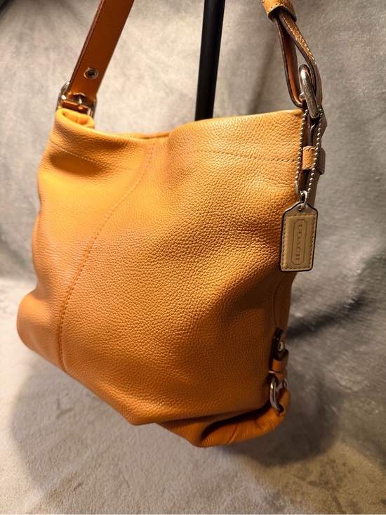 Coach Handbags - Coach Pebbled Cowhide Leather Shoulder Bag F15064